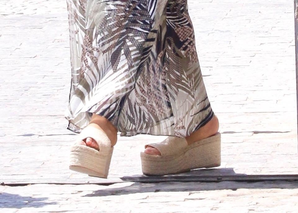 Monica Bellucci zadaje szyku na wakacjach w Grecji