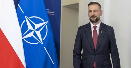 "Ogromne, prawie 5-procentowe, wydatki". Nawrocki wywiera presję. W koalicji mówią o problemie