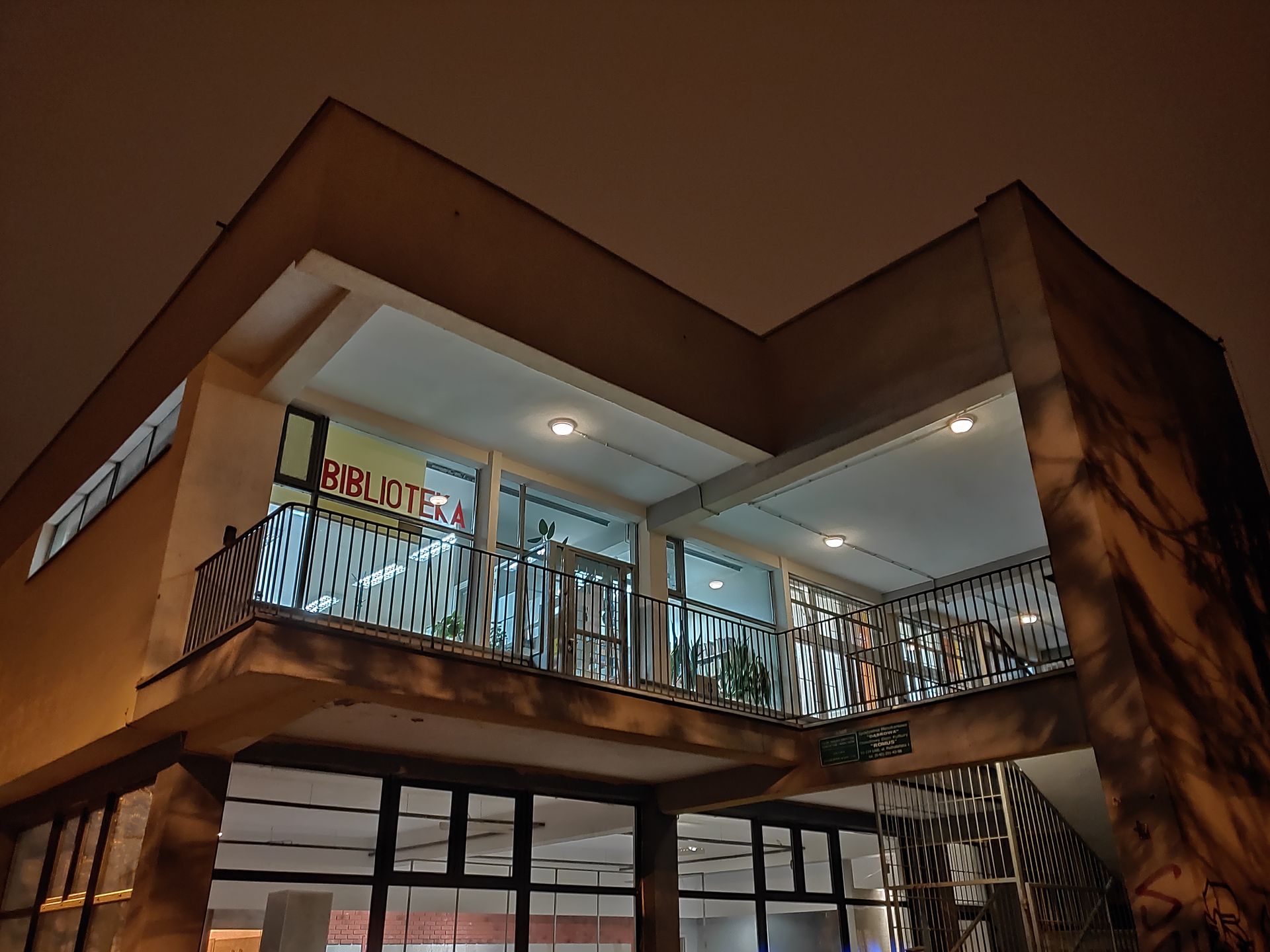 tryb nocny, ISO 1272, f/1,5, t 1s