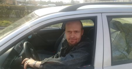 Uber. Bolt. Czym ta praca różni się od jazdy na taxi? "Przekręty" i trudni pasażerowie [#zyciedrivera odc. 5/5]