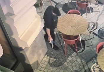 Turek zniszczył szczecińską restaurację. Sprawdzili jego telefon