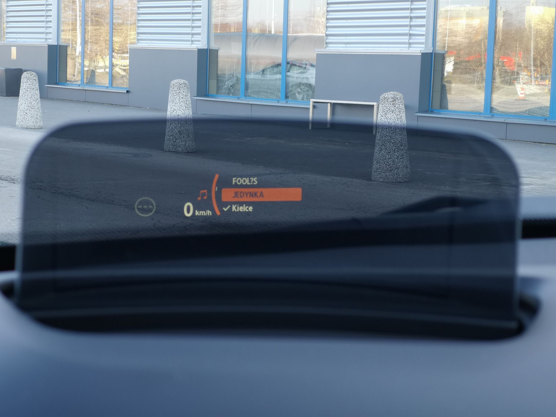 MINI Cooper S: aplikacja MINI Connected, obsługa systemu oraz audio Harman Kardon 17
