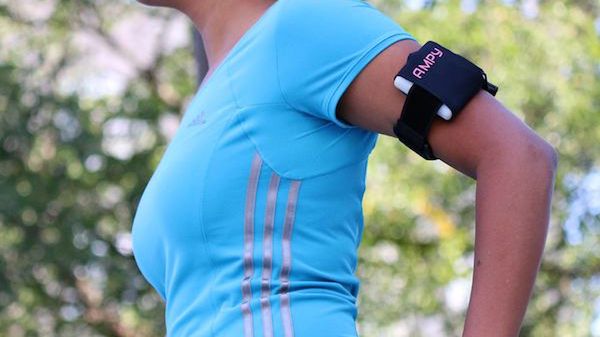 Pół godziny na rowerze = smartfon działa trzy godziny dłużej. Ampy naładuje baterię ruchem 1