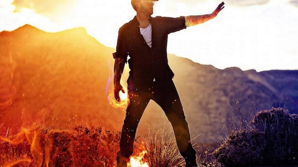 PYRO – miotacz fireballi. Z tym gadżetem będziemy strzelać ogniem z dłoni! 1