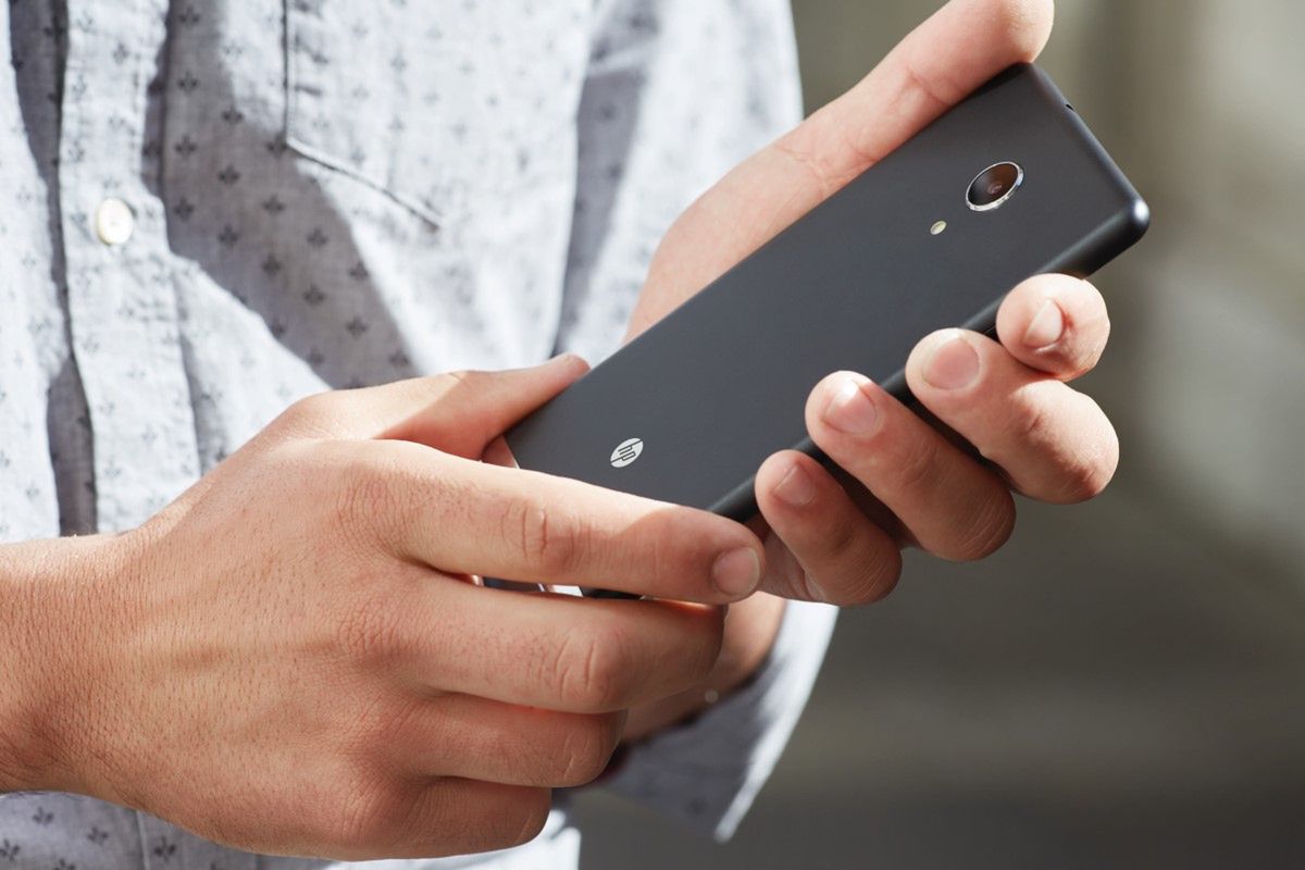 7 wspaniałych, czyli najlepsze smartfonowe nowości MWC 2016 9