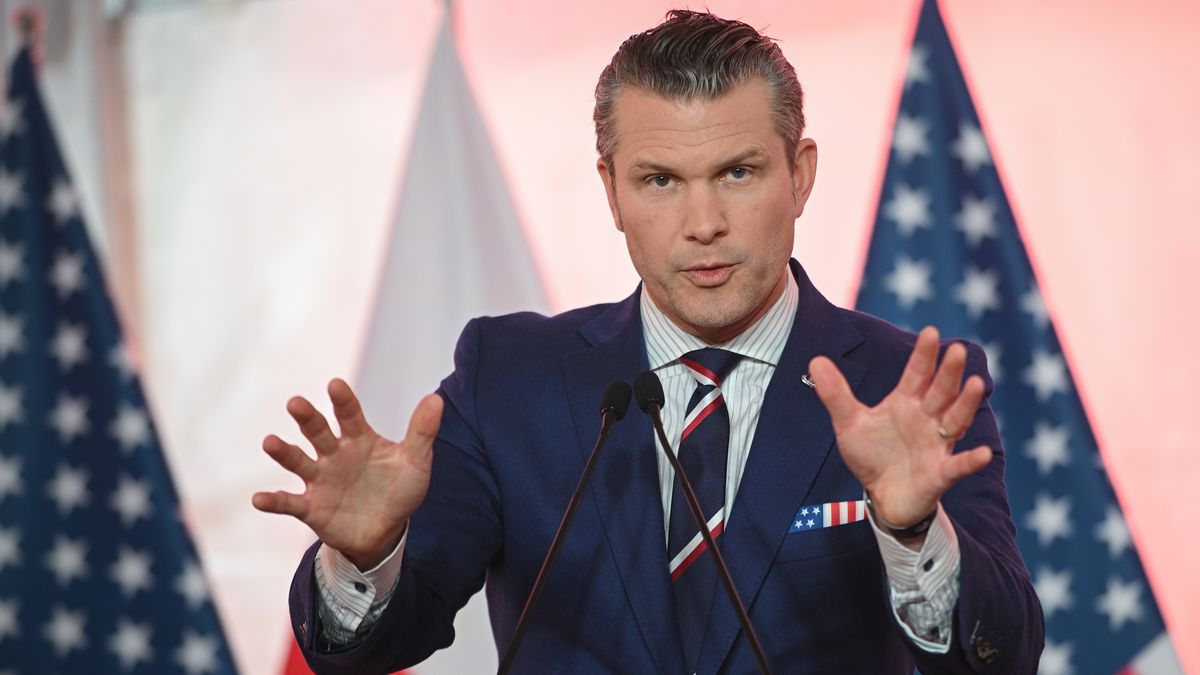 Pete Hegseth
Warszawa, 14.02.2025. Sekretarz obrony USA Pete Hegseth na konferencji prasowej z ministrem obrony narodowej W�adys�awem Kosiniakiem-Kamyszem w siedzibie MON w Warszawie. (aldg) PAP/Marcin Obara ***Okres prawa u�ycia zdj�cia przed�u�ony do 6 stycznia 2026 r. dla wszystkich odbiorc�w CSF PAP***
Marcin Obara
armia, konferencja, ministerstwo obrony narodowej, MON, obrona, siedziba, spotkanie, wojsko