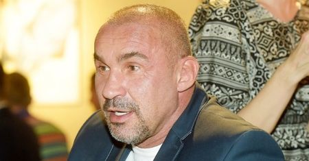 Przemysław Saleta rozbawiony widokiem nagiej kobiety na ulicy. Internautka oburzona: "Pani ewidentnie POTRZEBOWAŁA POMOCY"