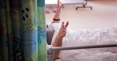 Występuje kilka dni przed śmiercią. Pielęgniarka potwierdza