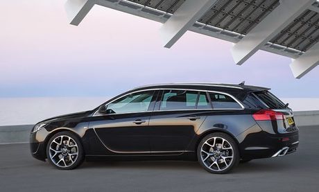 opel-insignia-sports-tourer-opc-1
