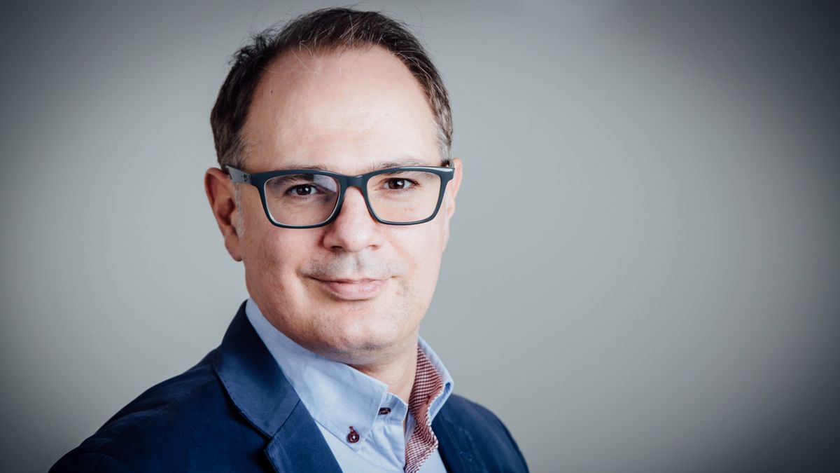 Dr TIgran Torosian jest specjalistą chorób zakaźnych oraz hematologiem