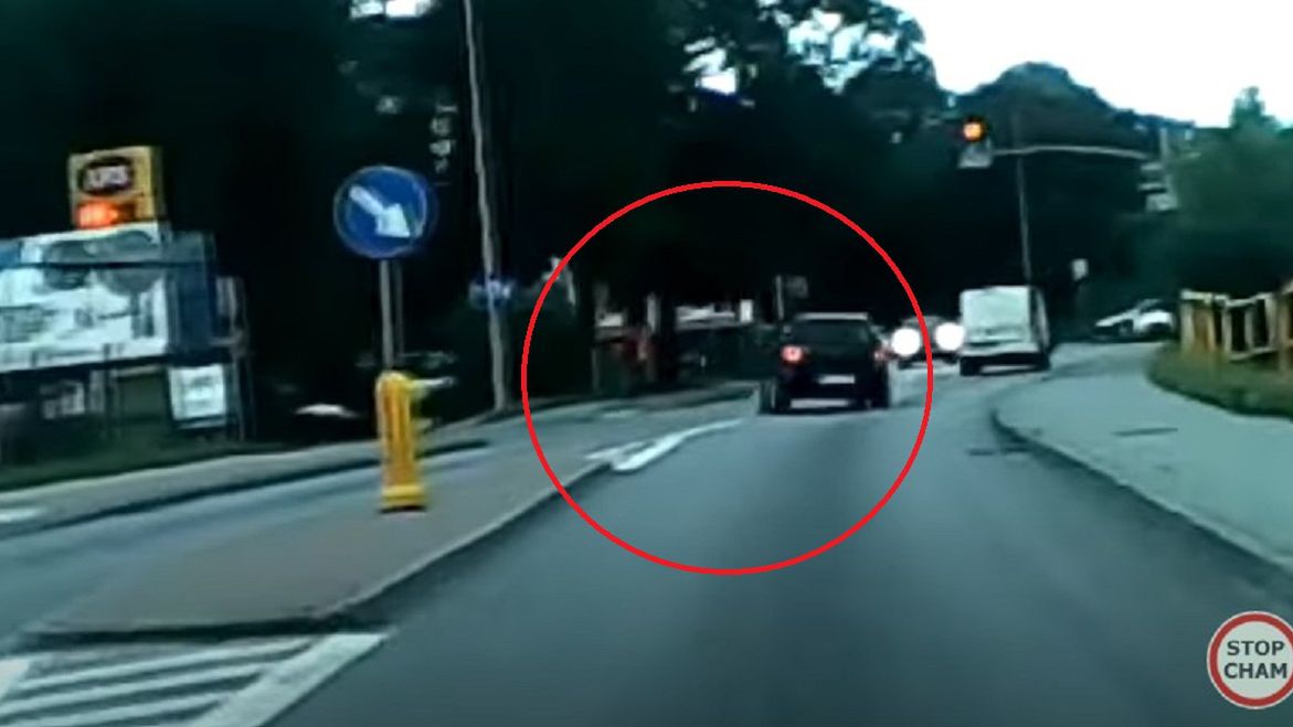 Szokujące nagranie. To spotkało rowerzystę. 