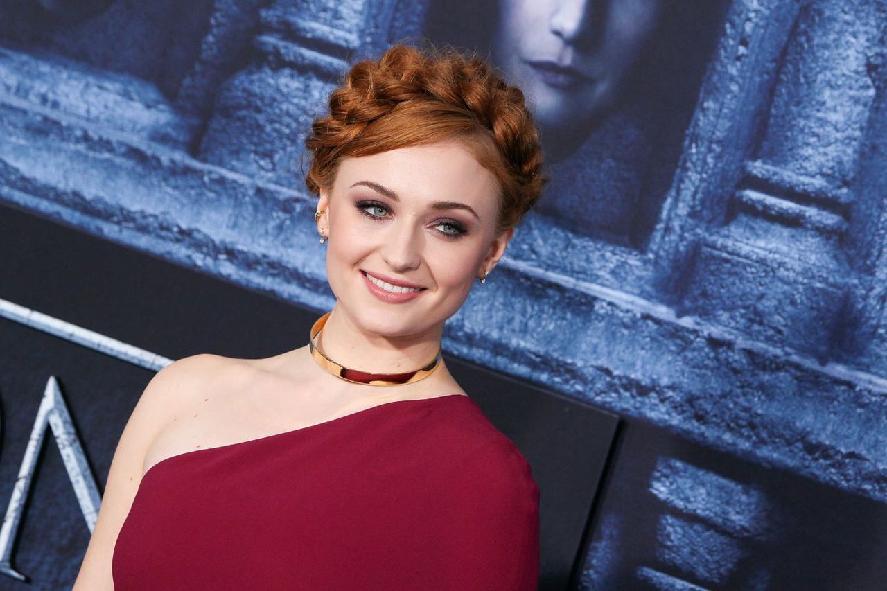 Sophie Turner jest Angielką urodzoną w Londynie