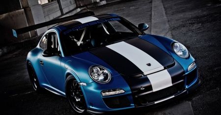Półwyścigowy – Royal Muffler 911 GT3 RS (2012)