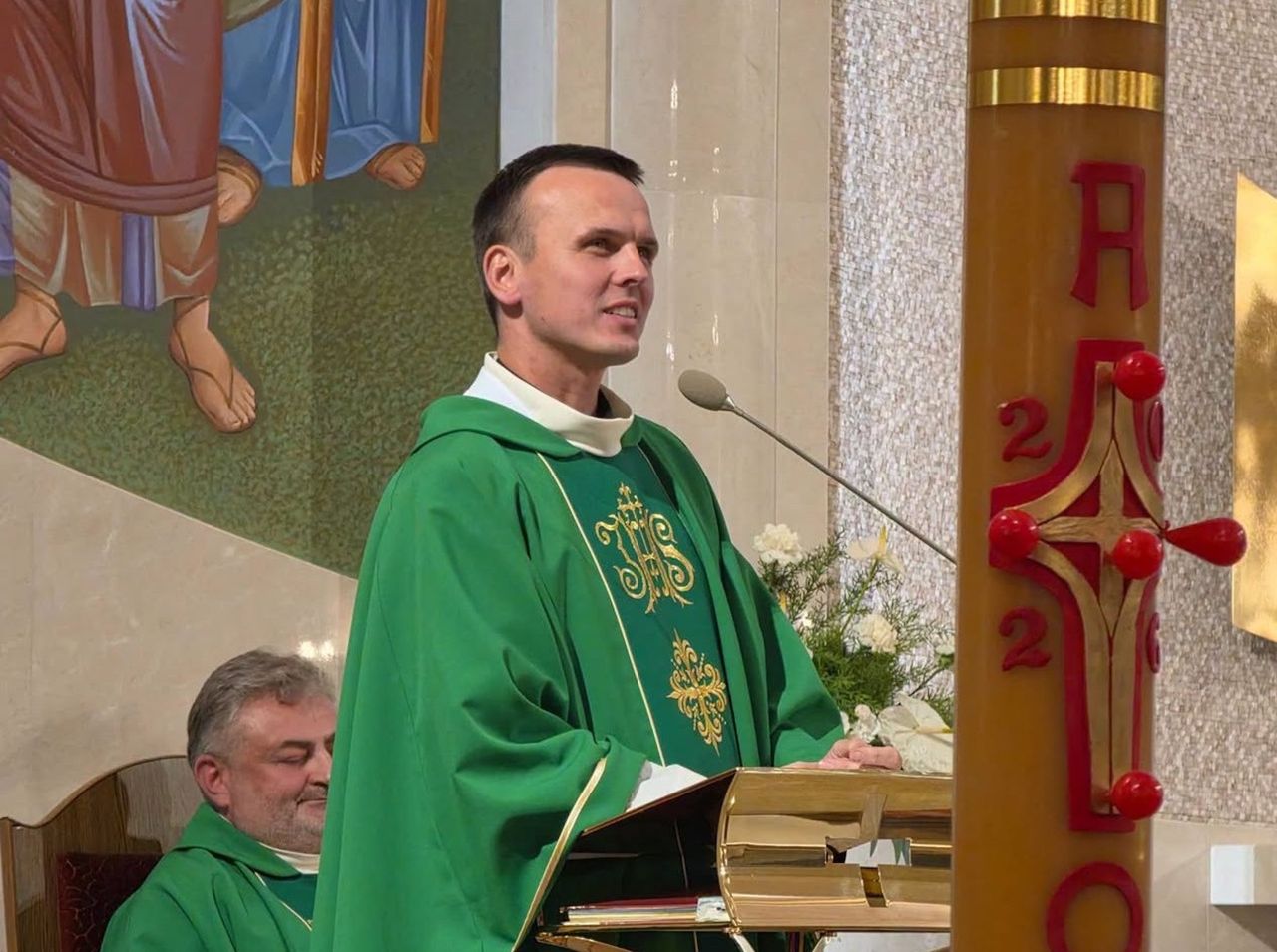 Wierni załamani decyzją władz Kościoła. "Ksiądz z osiedla" nagle znika z parafii