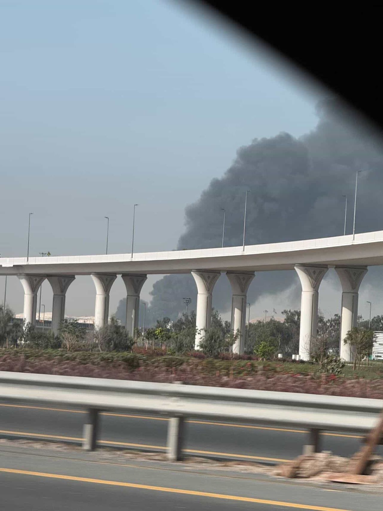 Ataki Iranu sięgają Dubaju. Uszkodzone lotnisko i hotel Burj Al Arab, ranni w ZEA