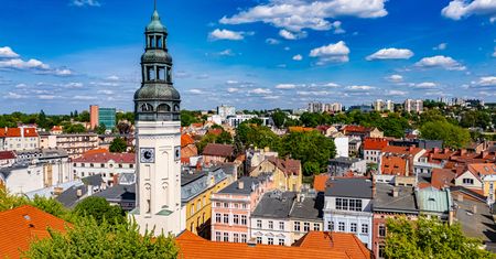 Pogoda w Zielonej Górze. Prognoza na poniedziałek 17 listopada. Chłodno i przelotne opady