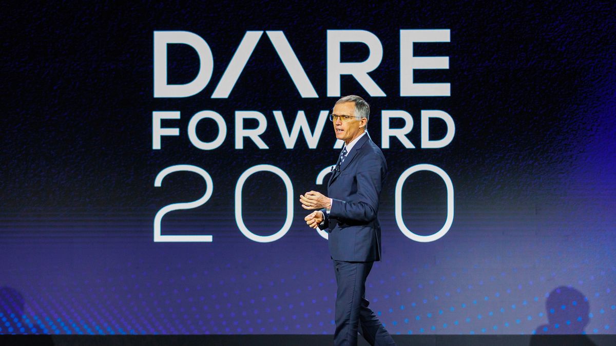 Carlos Tavares podczas prezentacji strategii na najbliższe lata