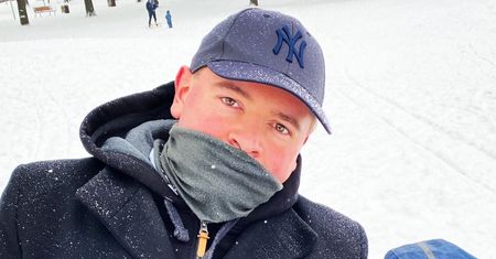 "Głęboka demoralizacja". Zdjęcie synów wiceministra wywołało oburzenie