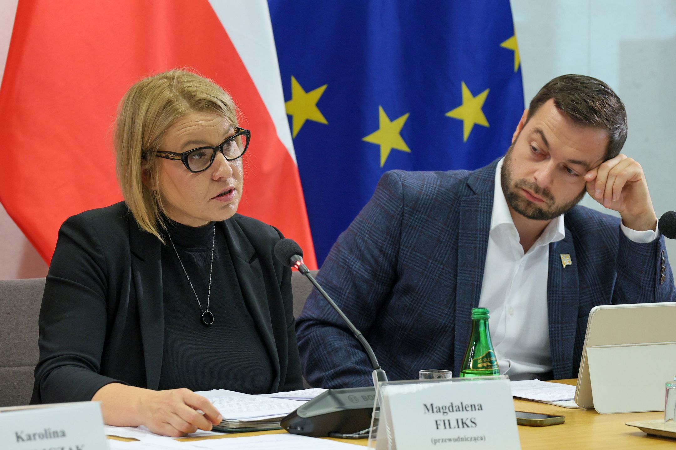 Magdalena Filiks, Bartosz Romowicz
Pawe� Supernak
g�osowanie korespondencyjne, komisja, polityk, polityka, portret, przes�uchanie, sejm, sejmowa, wybor�w kopertowych, wybor�w korespondencyjnych, wybory kopertowe, wybory prezydenckie 2020, zbadanie, zeznania