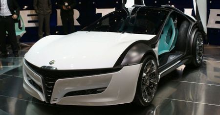 Alfa Romeo Pandion - zjawiskowy koncept w ruchu