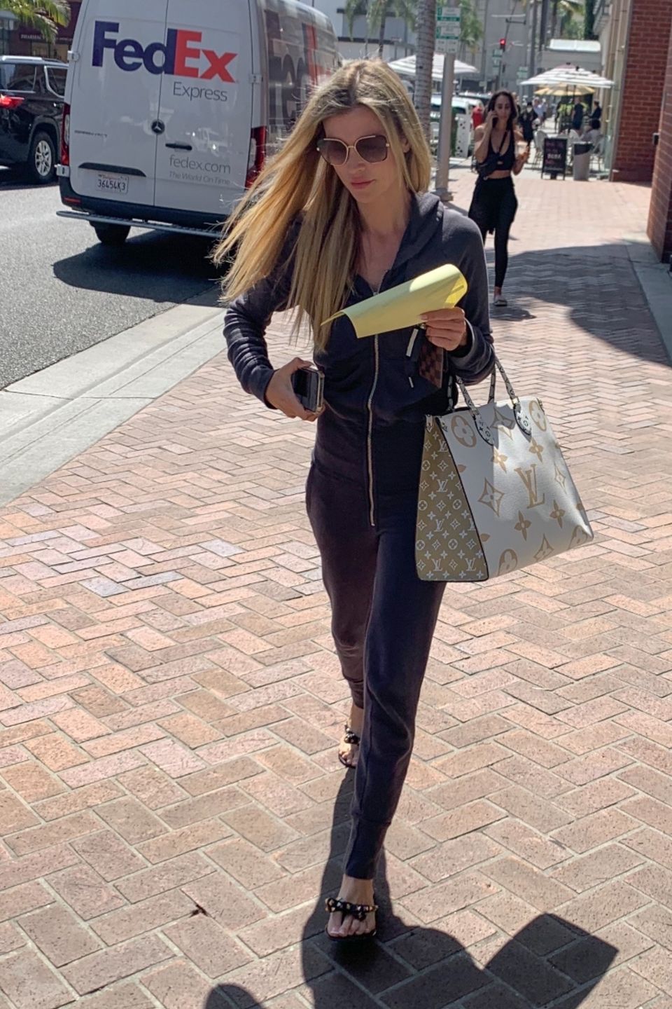 Joanna Krupa na ulicy Beverly Hills