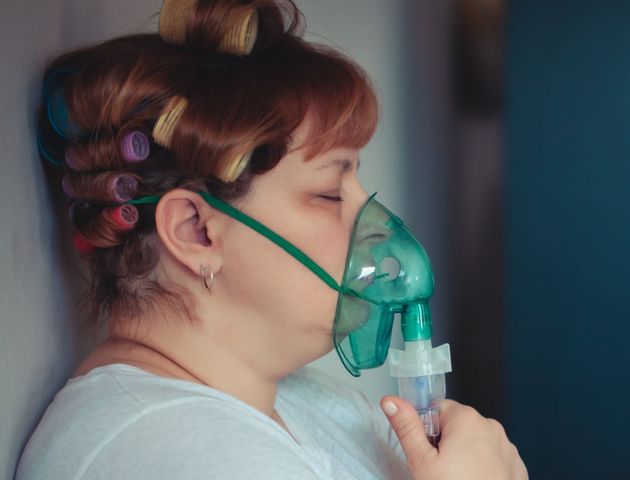 Tlenoterapia jest metodą leczenia przy użyciu popularnego pierwiastka chemicznego – tlenu. Polega ona na zwiększeniu stężenia tlenu w powietrzu wdychanym przez pacjenta.