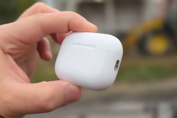 Nowe AirPodsy będą miały kamery. Apple pokazało, do czego posłużą