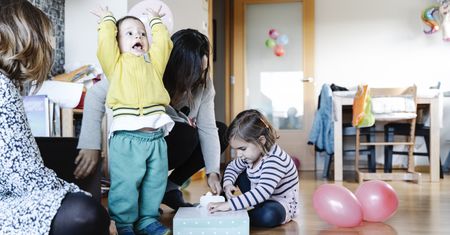 Dwa tysiące złotych na prezent dla czterolatka? Jedna z mam zbulwersowała internautki