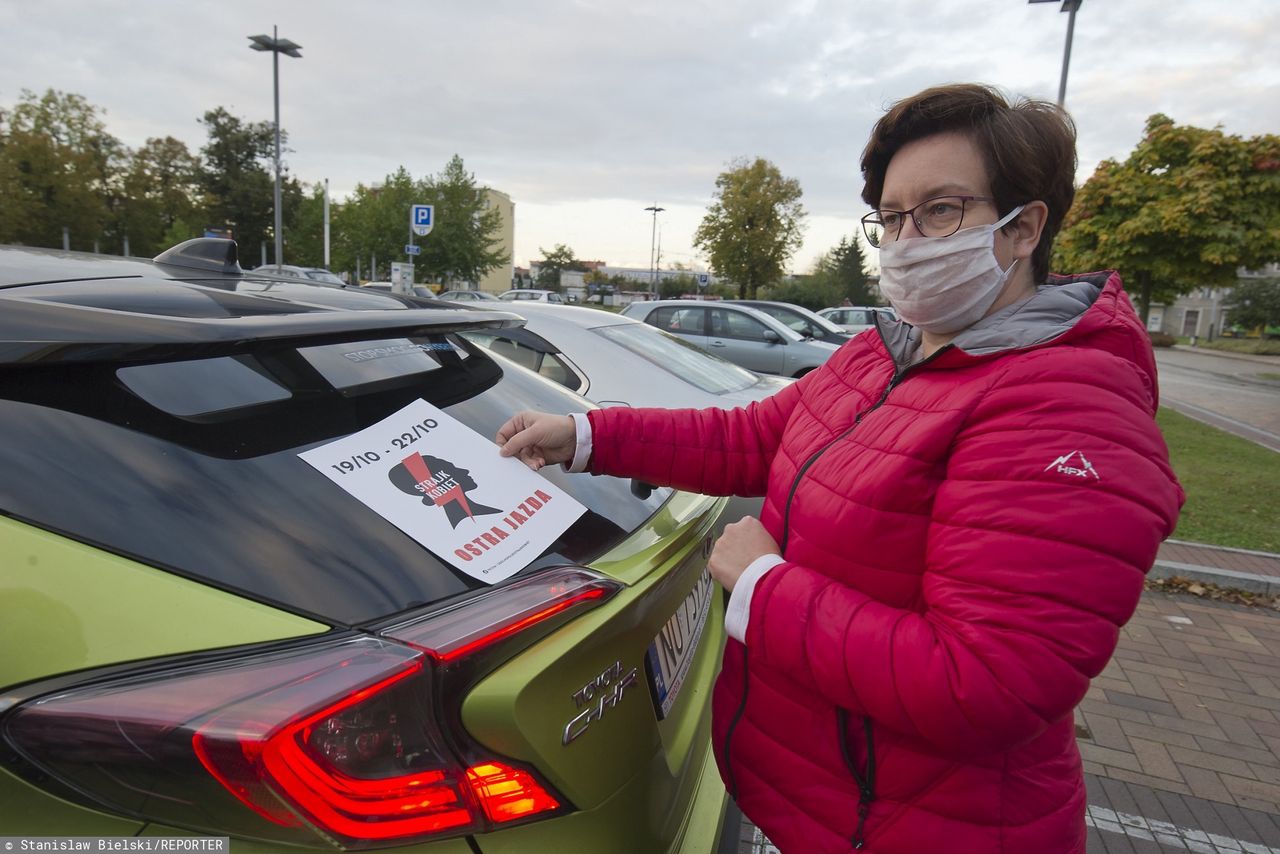 Strajk Kobiet. Monika Falej niewpuszczona do Sejmu. Posłanki reagują