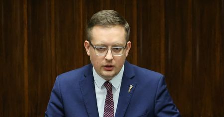 Robert Winnicki trafił do szpitala. To wymusza zmiany u konfederatów