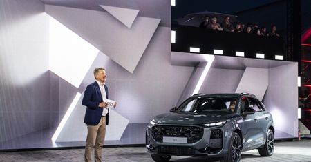 Nowe Audi Q3 nie ma wajch przy kierownicy. Kilka przełomów w ważnym modelu