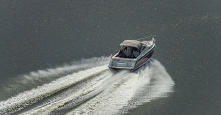 Mieszkańcy postawili na swoim. Całoroczny zakaz motorówek