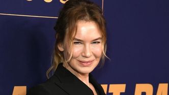 Elegancka Renee Zellweger i jej GŁADKA TWARZ pozdrawiają z celebryckiej ścianki (ZDJĘCIA)