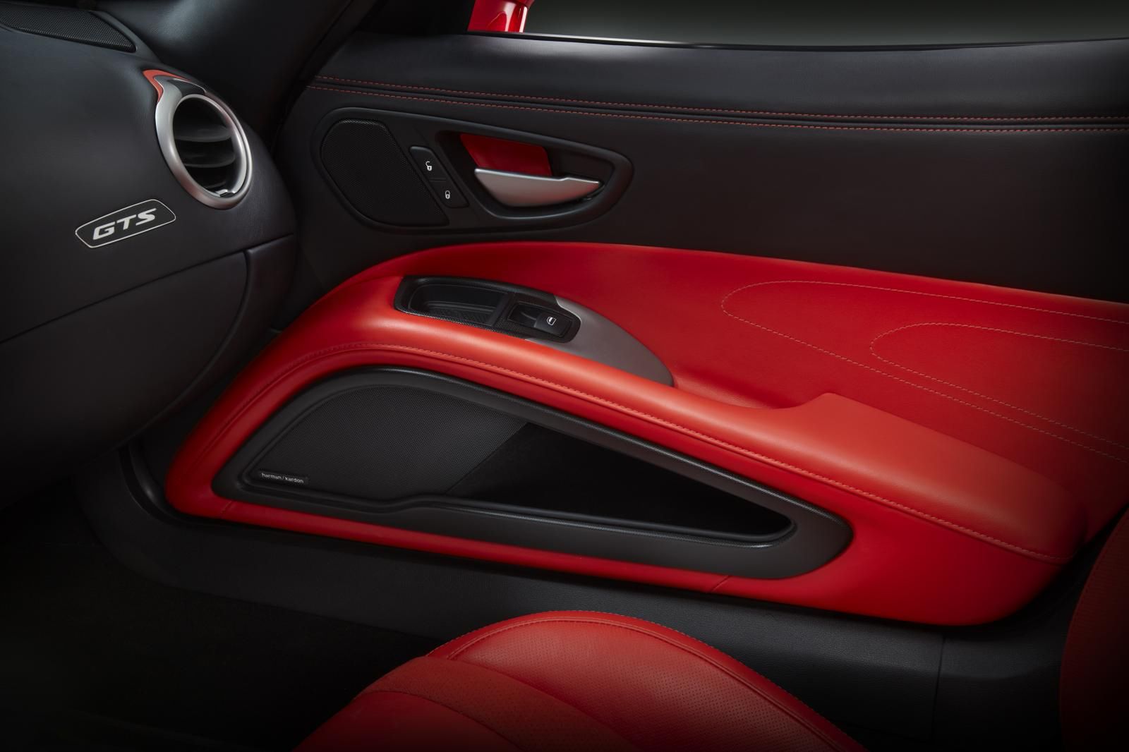 2013 SRT Viper - w żółci, czerwieni, czerni i niebieskim [aktualizacja] 190