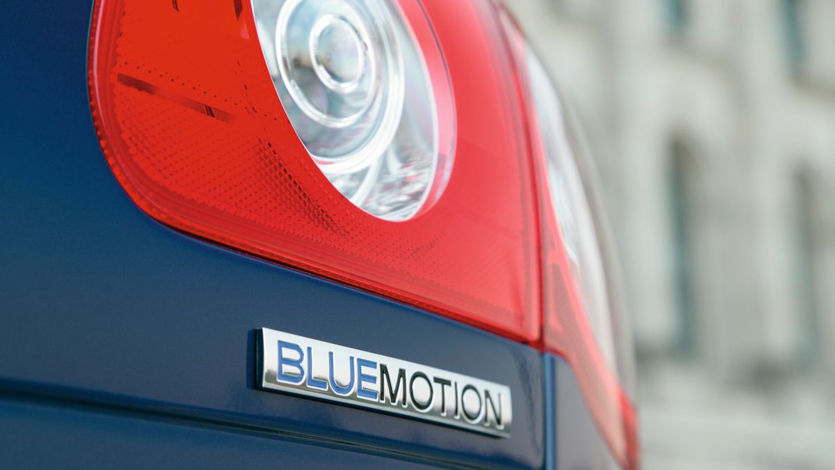 Wskutek coraz bardziej zaostrzających się norm emisji spalin, producenci stawiają na rozwiązania mają ograniczyć zużycie paliwa