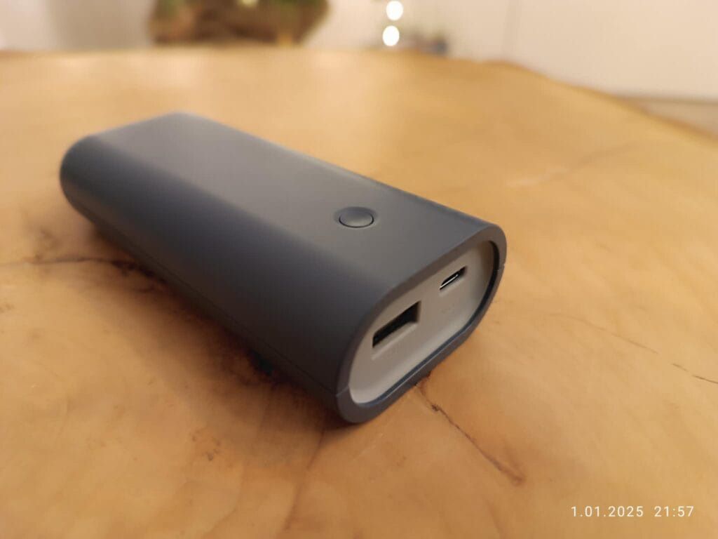 powerbank ikea VARMFRONT