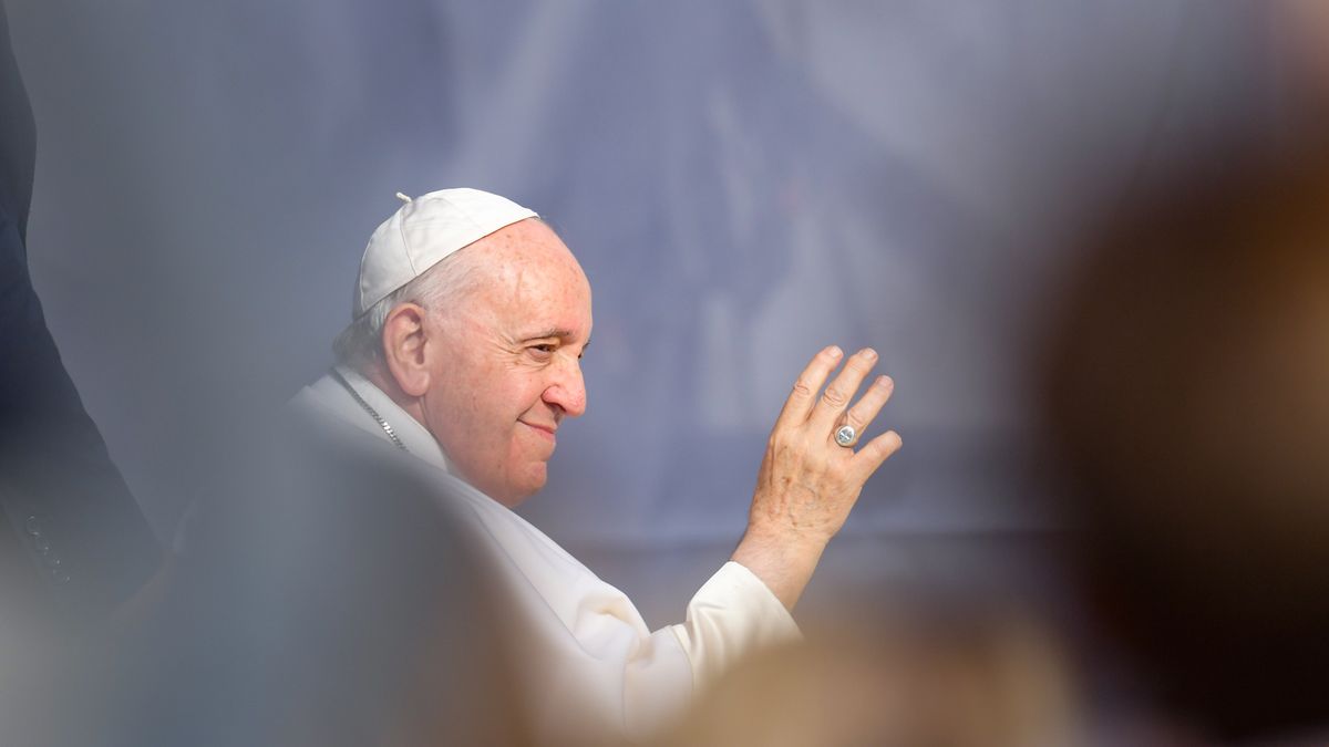 Pope Francis In L'Aquila Meets The Families Of The 2009 Earthquake Victims
Pope Francis on pastoral visit to L'Aquila 28 August 2022 meets family members of the 2009 earthquake victims in the cathedral square. 



 (Photo by Riccardo Fabi/NurPhoto via Getty Images)
NurPhoto
francis, bergoglio, franciscus, jorge mario bergoglio, jorge, bishop of rome, l'aquila, celestine pardon, earthquake central italy, abruzzo, victims, people in photo, vatican city, children, perdonanza, perdonazna celestiana