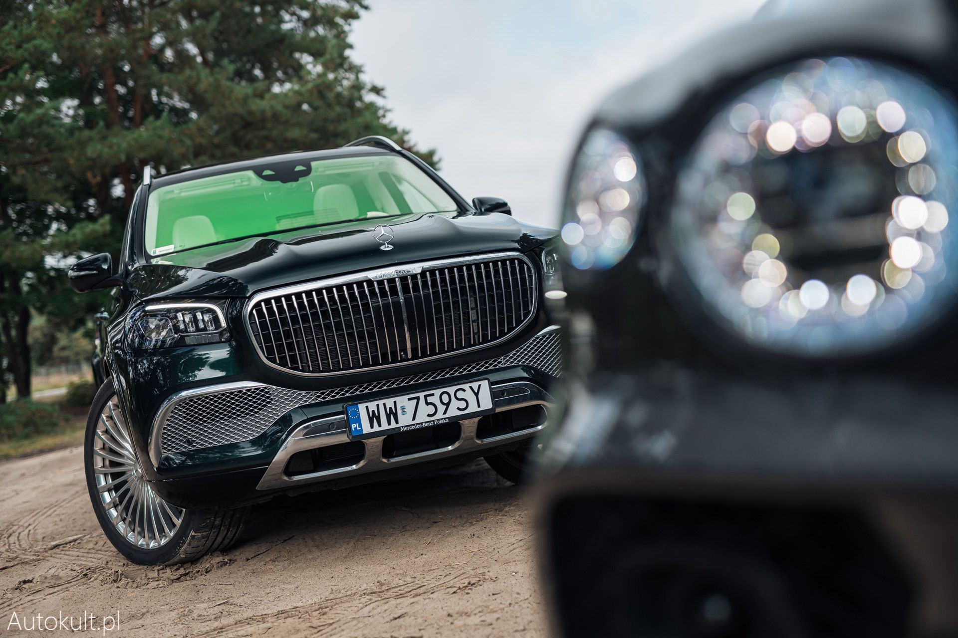 Range Rover (2022) vs Bentley Bentayga S (2022) vs Mercedes-Maybach GLS 600 (2022)
