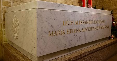 Grób Lecha i Marii Kaczyńskich. Tyle trzeba zapłacić, by go zobaczyć