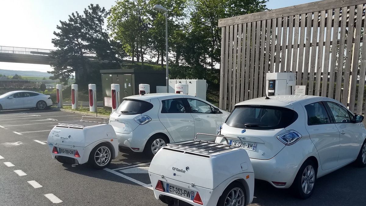 Przyczepy EP Tender na francuskiej autostradzie (fot. EP Tender)