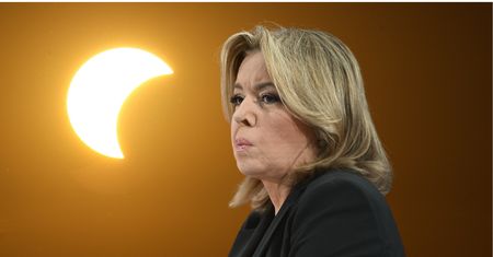 Holecka o zaćmieniu Słońca. Spektakularna wpadka na antenie