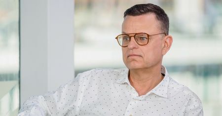 Gwiazda TVN24 przeszła zabieg. "Dochodzi do siebie"