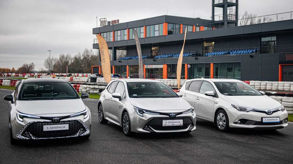 W grudniu 2022 roku świętujemy 25 lat technologii hybrydowej zainicjowanej przez Priusa