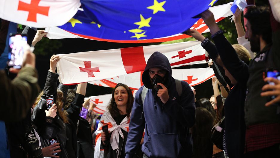 Gruzini protestują przeciwko ustawie, która ma ograniczać "zagraniczne wpływy"