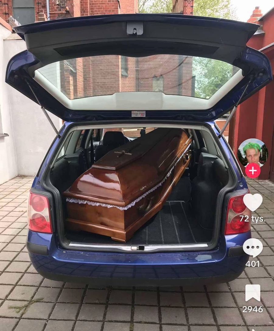Przemek Pro kupił BMW za pół miliona. Opowiedział o wszystkich s