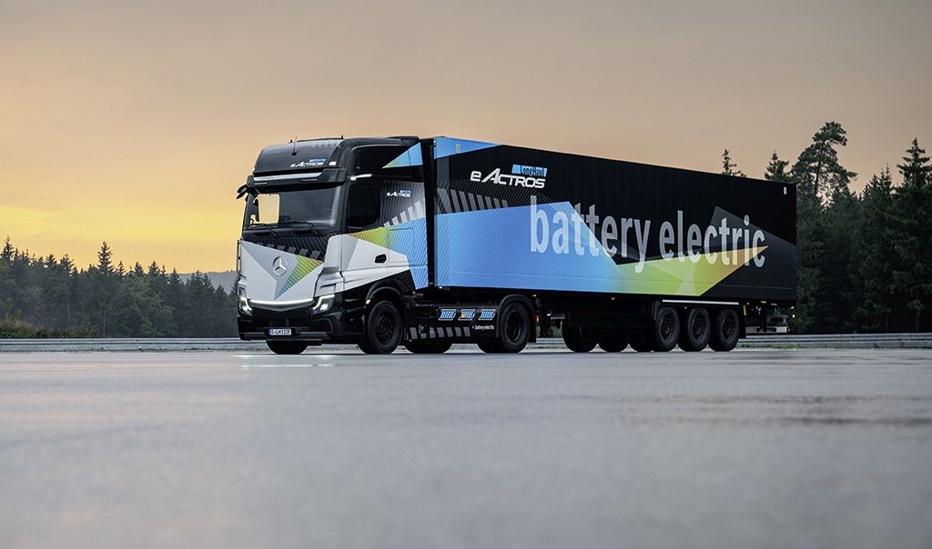 Mercedes-Benz eActros LongHaul