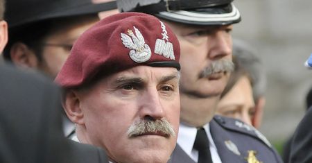 "Zadziwiająca sprawa, że taki żołnierz został dopuszczony do takich czynności". Gen. Bieniek o dezerterze