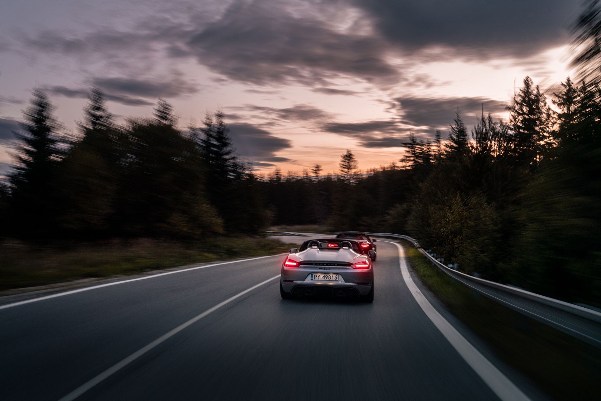 Porsche 718 Spyder vs. Mercedes-AMG SL 63 vs. Jaguar F-Type P450 