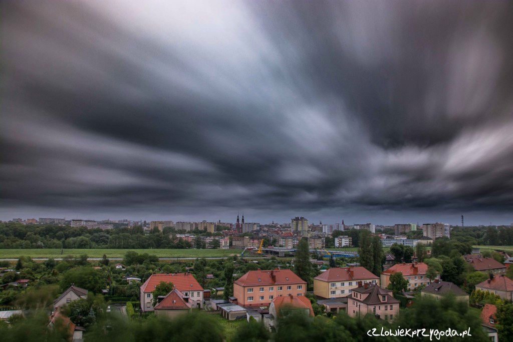 Paweł Szpala fotografował przez rok widok ze swojego okna. Inspiracja na zdjęcia 4 pór roku bez wychodzenia z domu 24