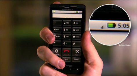 Motorola śmieje się z Apple: naszego telefonu nie trzeba ubierać! 1